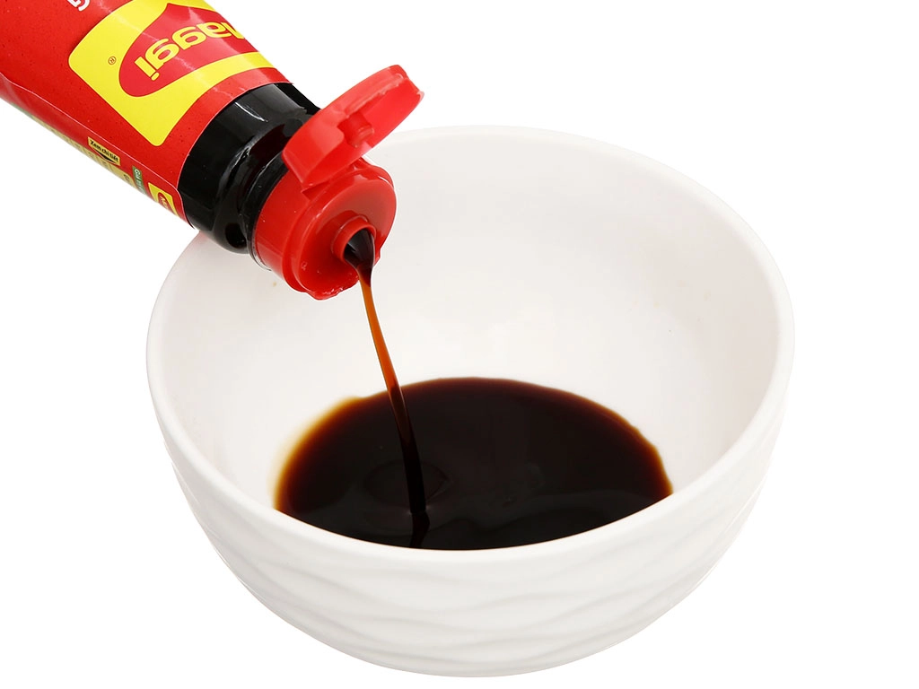 2 chai nước tương đậu nành đậm đặc Maggi 300ml