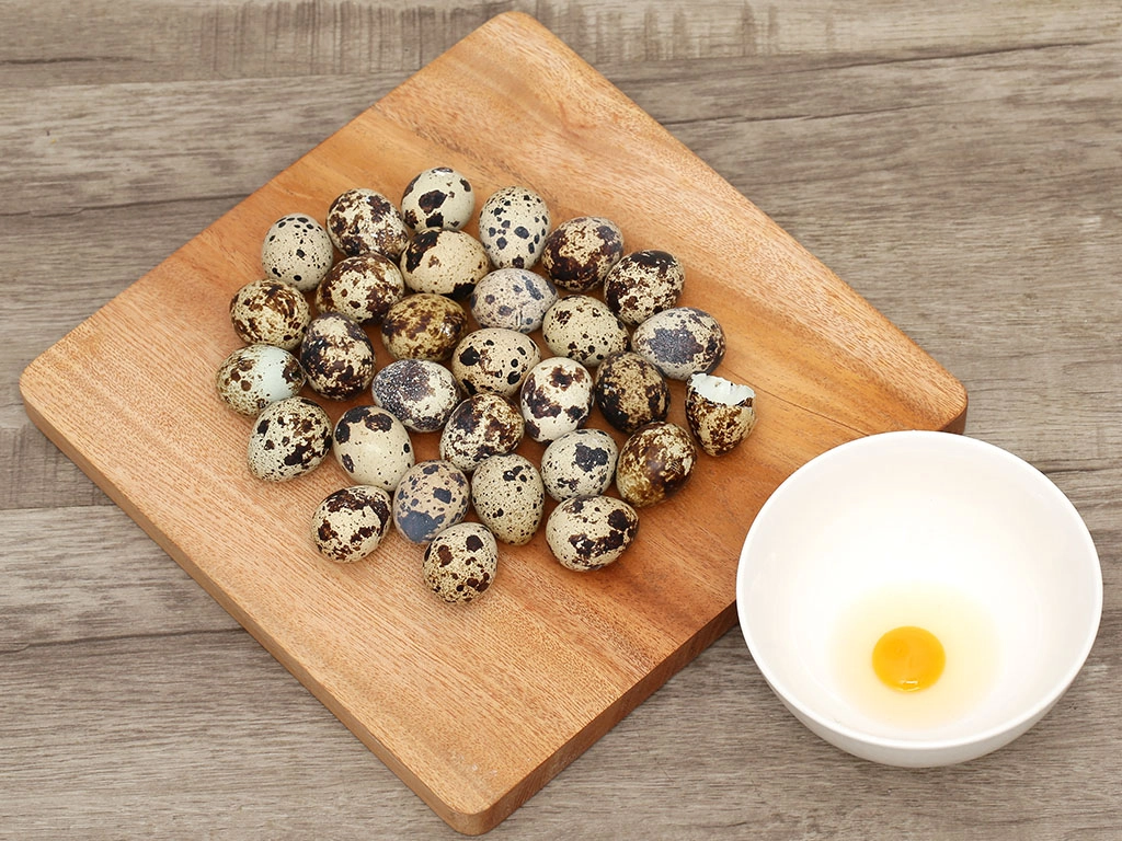 Trứng cút Phương Nam hộp 30 quả